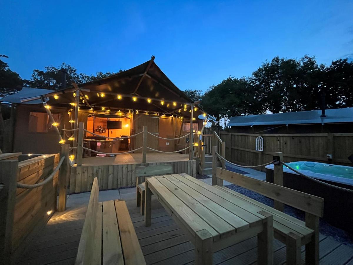Jungle Book Safari Tent Tenby Exterior photo