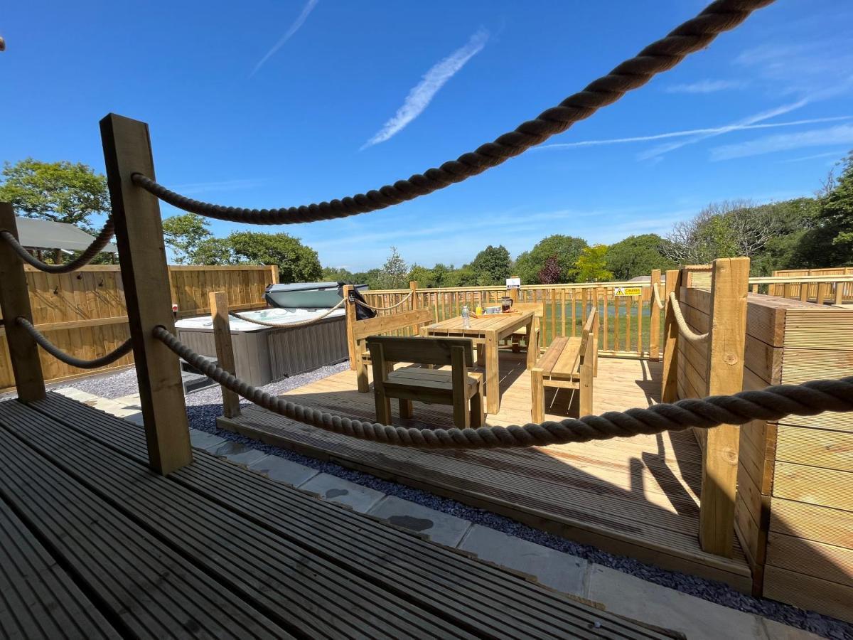 Jungle Book Safari Tent Tenby Exterior photo