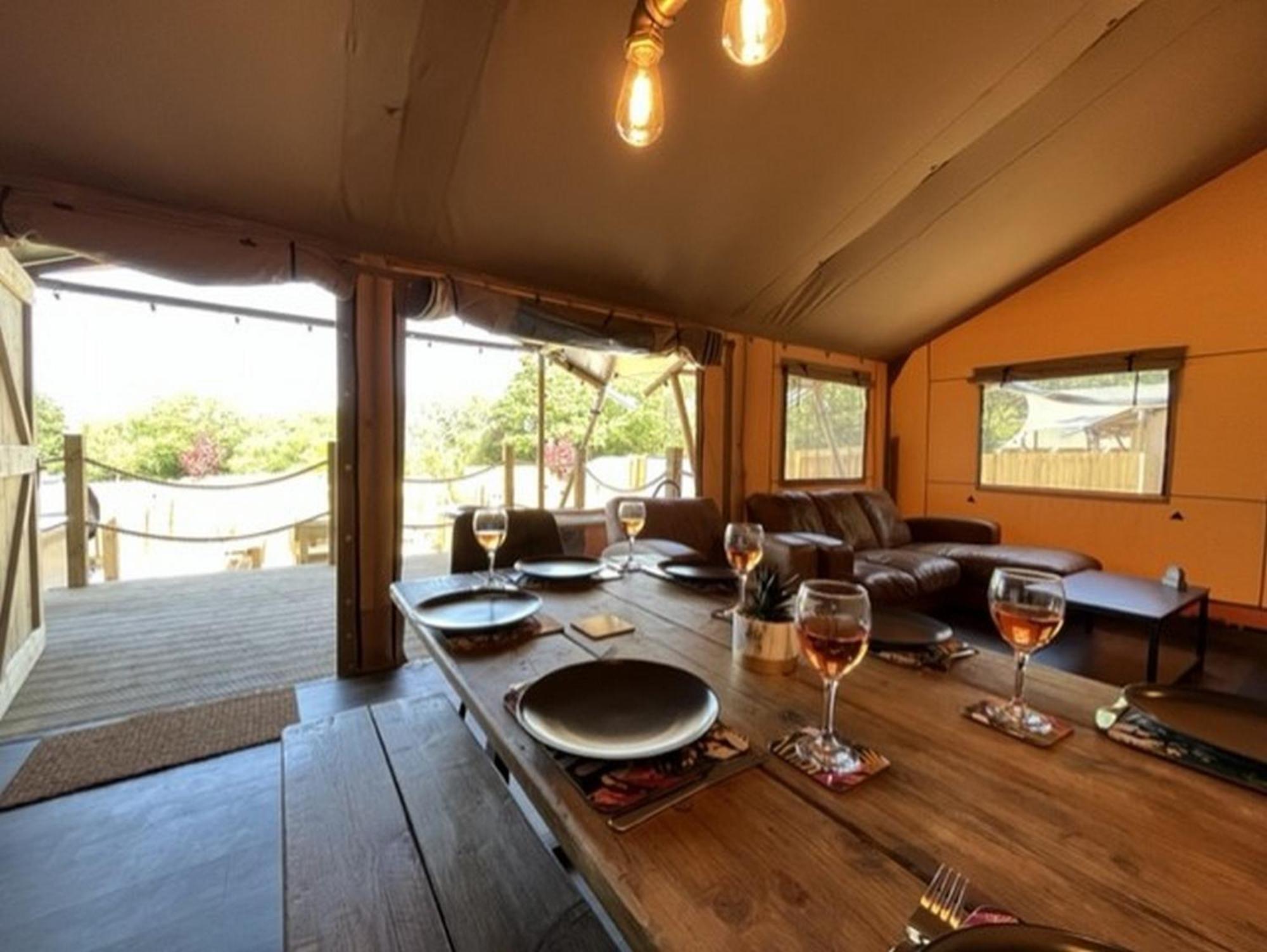 Jungle Book Safari Tent Tenby Room photo